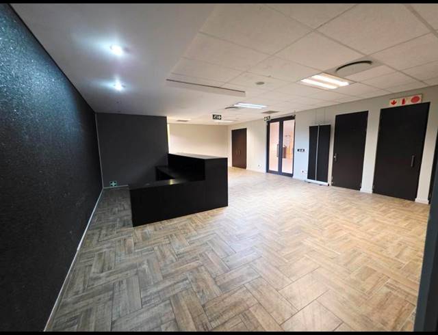 BUSINESS PROPERTY TO RENT IN MENLYN